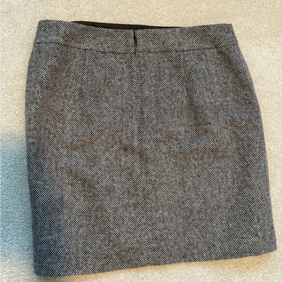 Women’s wool skirt, Banana Republic, size 12 - Picture 2 of 6